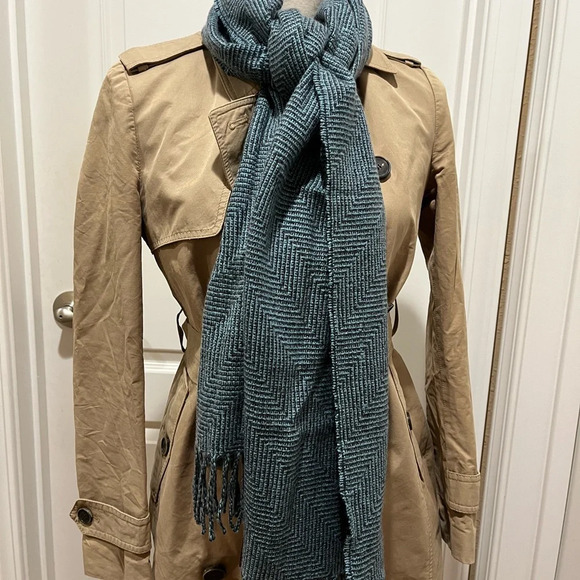 MCM NWT Scarf - Picture 7 of 7